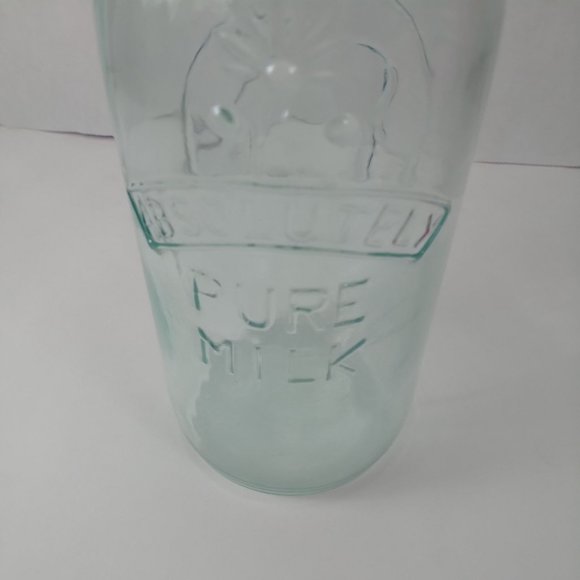 Absolutely Pure Milk Glass 10.5" Bottle Made In Italy Farmhouse Vintage - Picture 3 of 8